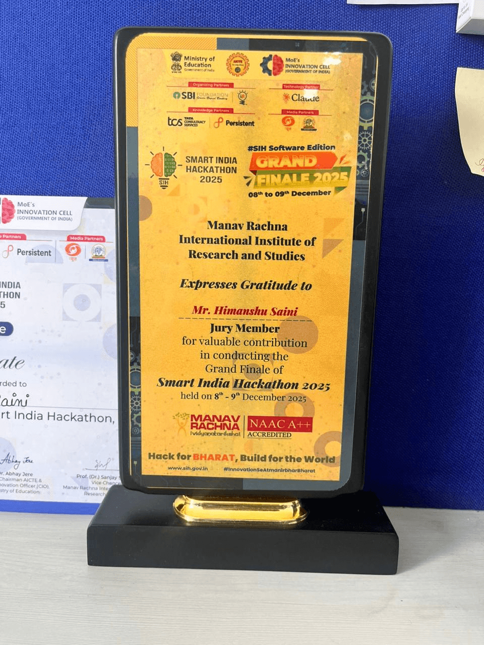 SIH momento portrait photo